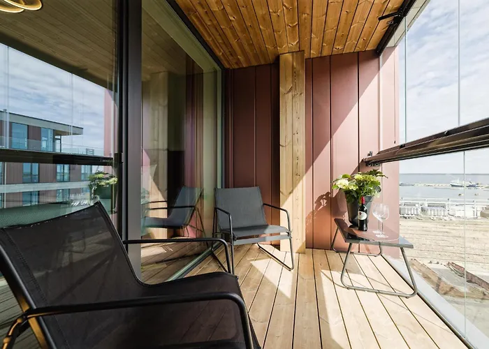 Elegant Seaview Flat In Noblessner טאלין