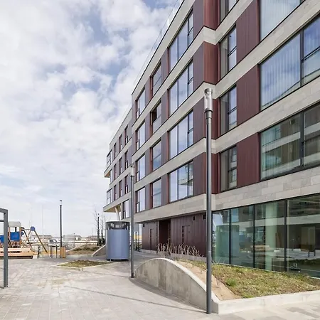 Elegant Seaview Flat In Noblessner Apartamento Talin